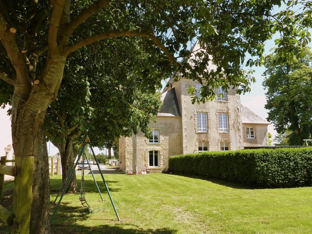 Chateau Turgot Gites Bons-Tassily 객실 사진